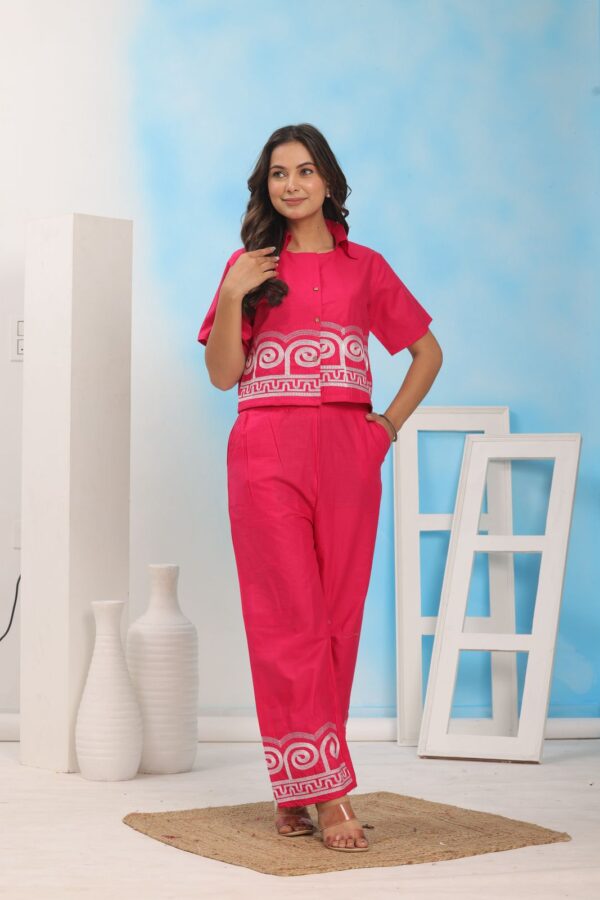 WOMES PARTY WEAR AND FORMAL ALL TIME SUITED KURTIS 3 PIECE SET FOR WOMENS (ROYAL)