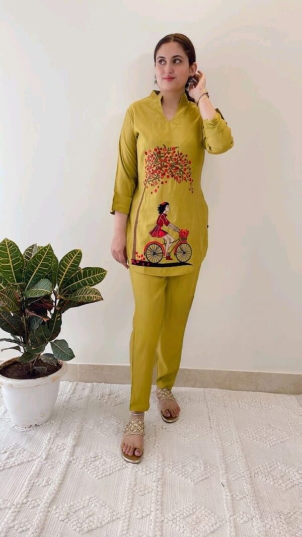 WOMES PARTY WEAR AND FORMAL ALL TIME SUITED KURTIS 3 PIECE SET FOR WOMENS (ROYAL)