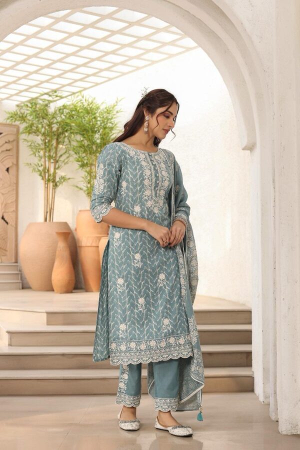 WOMES PARTY WEAR AND FORMAL ALL TIME SUITED KURTIS 3 PIECE SET FOR WOMENS (ROYAL)