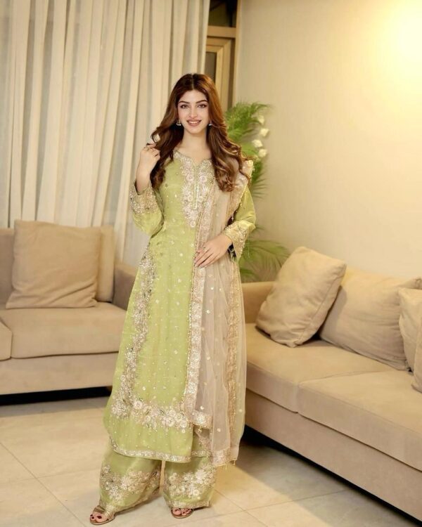 WOMES PARTY WEAR AND FORMAL ALL TIME SUITED KURTIS 3 PIECE SET FOR WOMENS (ROYAL)