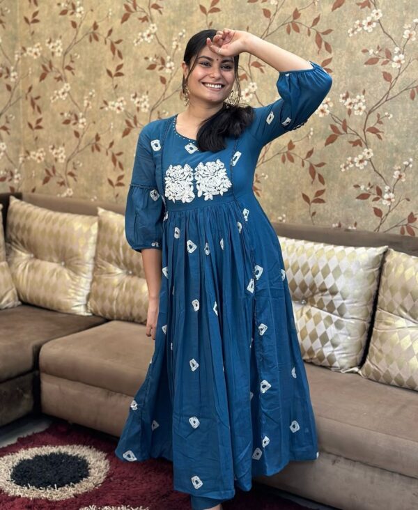 WOMES PARTY WEAR AND FORMAL ALL TIME SUITED KURTIS 3 PIECE SET FOR WOMENS (ROYAL)