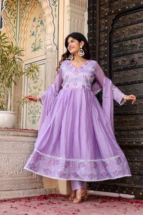WOMES PARTY WEAR AND FORMAL ALL TIME SUITED KURTIS 3 PIECE SET FOR WOMENS (ROYAL)