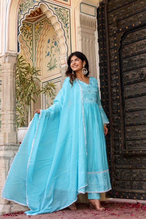 WOMES PARTY WEAR AND FORMAL ALL TIME SUITED KURTIS 3 PIECE SET FOR WOMENS (ROYAL)