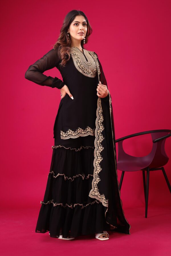 WOMES PARTY WEAR AND FORMAL ALL TIME SUITED KURTIS 3 PIECE SET FOR WOMENS (ROYAL)