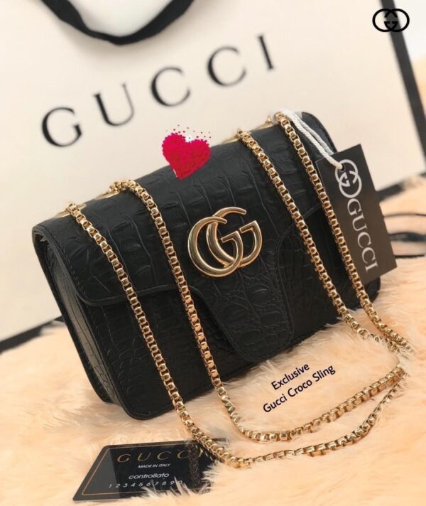 Quilted Shoulder Bag (Black)