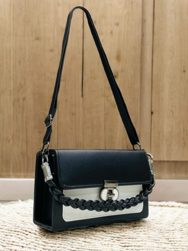 Small Flap Shoulder Bag (Blue)