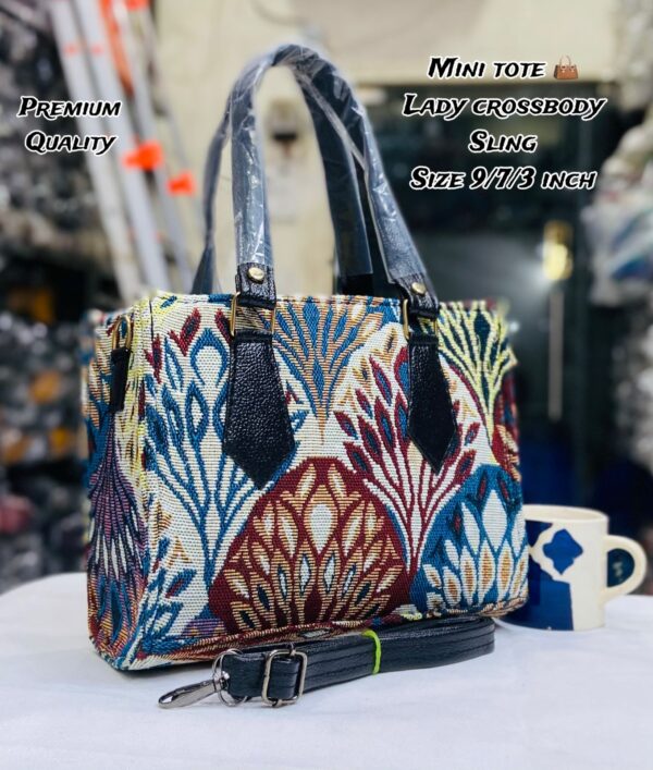 Small Flap Shoulder Bag (Dark Blue)