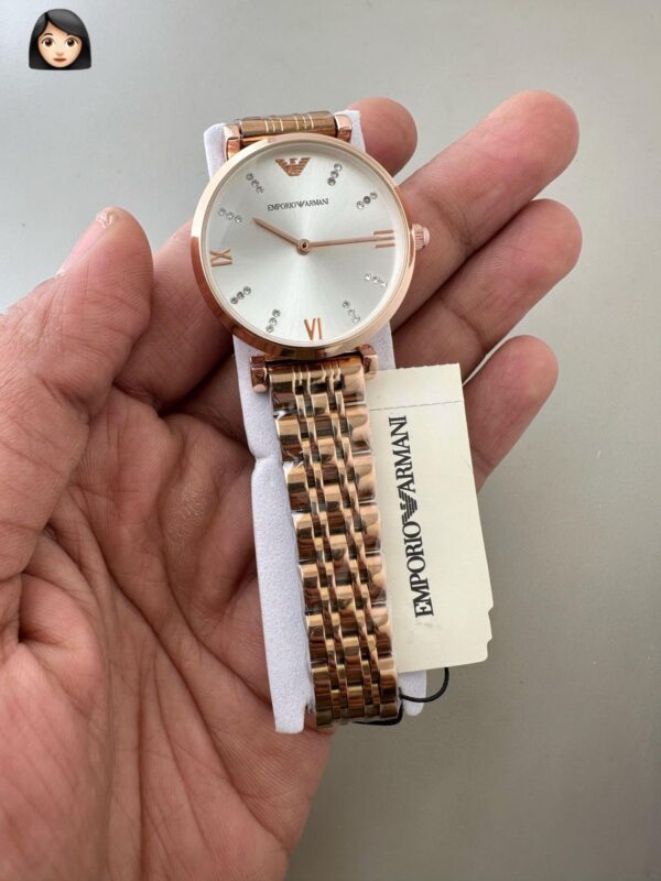 EMPORIO ARMANI WOMENS PREMIUM WEIGHT LESS WATCH FOR ALL TIME USE STAINLESS STEEL