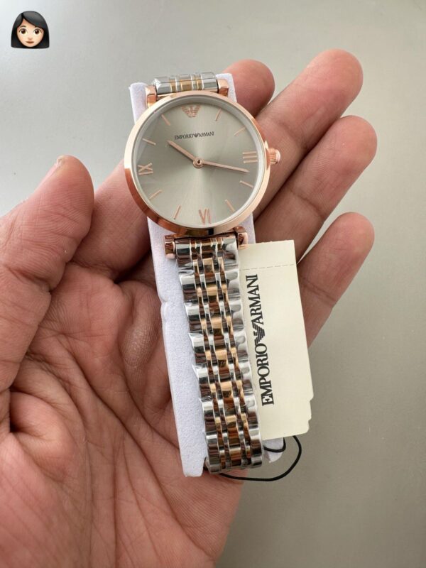 EMPORIO ARMANI WOMENS PREMIUM WEIGHT LESS WATCH FOR ALL TIME USE STAINLESS STEEL
