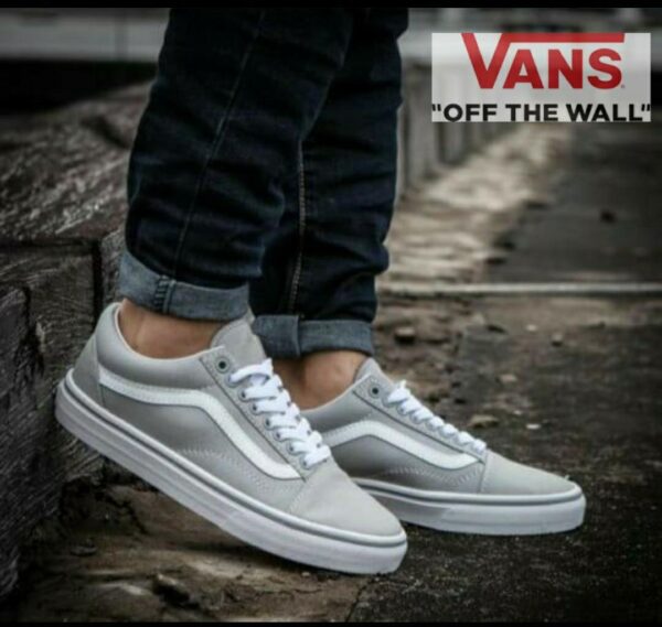 Vans Old Skool Sneakers (Grey/White Stripe)