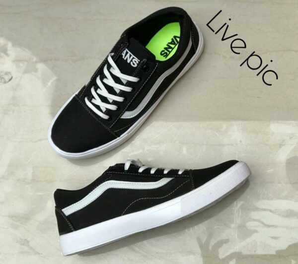 Vans Old Skool Sneakers (Black/White Stripe)