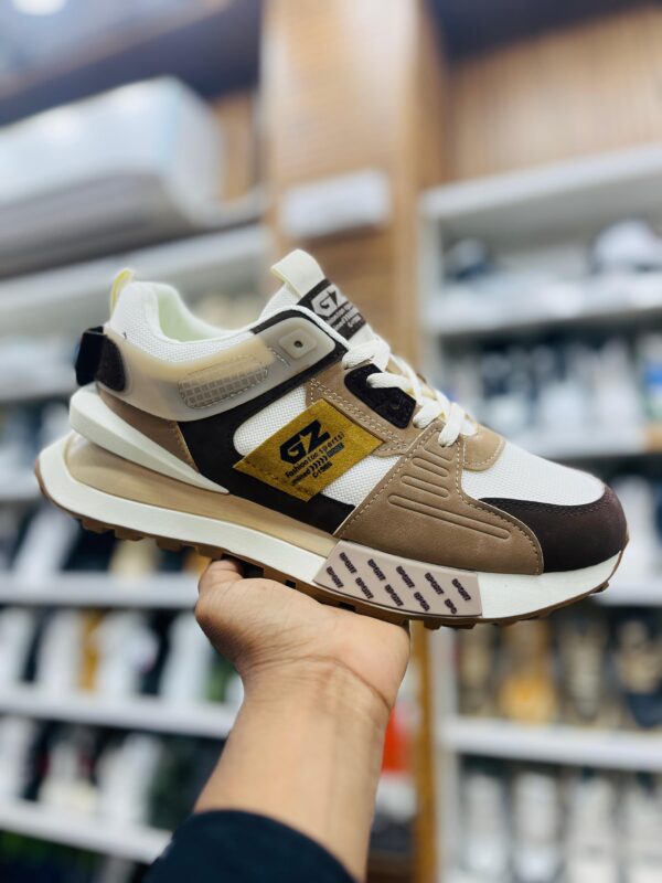 GZ Fashion Sports Shoes (White/Brown)