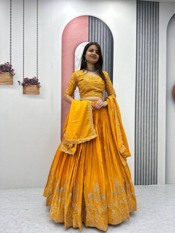 ROYAL WOMENS PREMIUM TOPS KURTIS 3 PIECE SETS